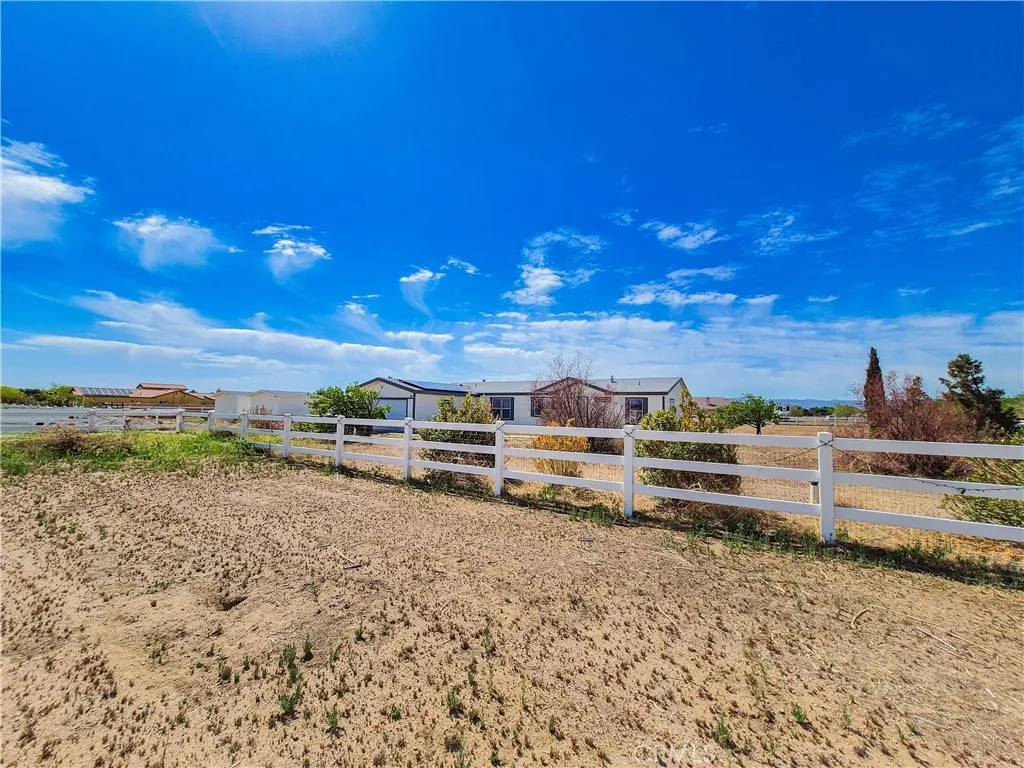 Lancaster, CA 93536,8816 W Avenue D
