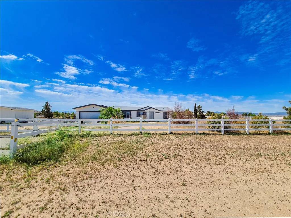 Lancaster, CA 93536,8816 W Avenue D
