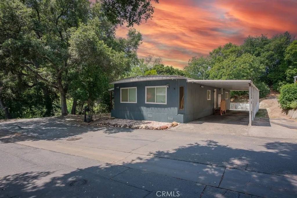Newhall, CA 91321,23500 The Old #35