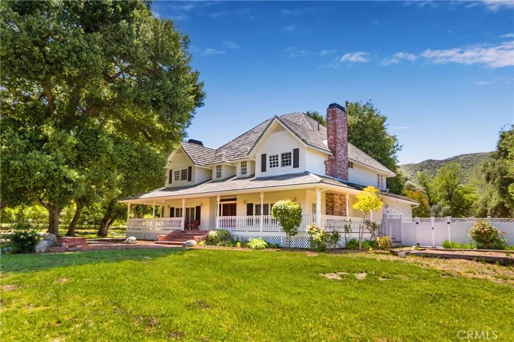 Canyon Country, CA 91387,15548 Iron Canyon Road