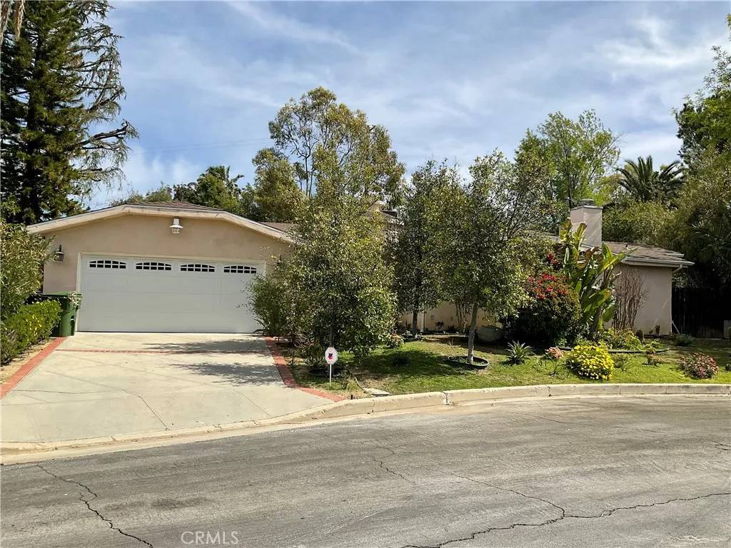 Tarzana, CA 91356,18310 Karen Drive