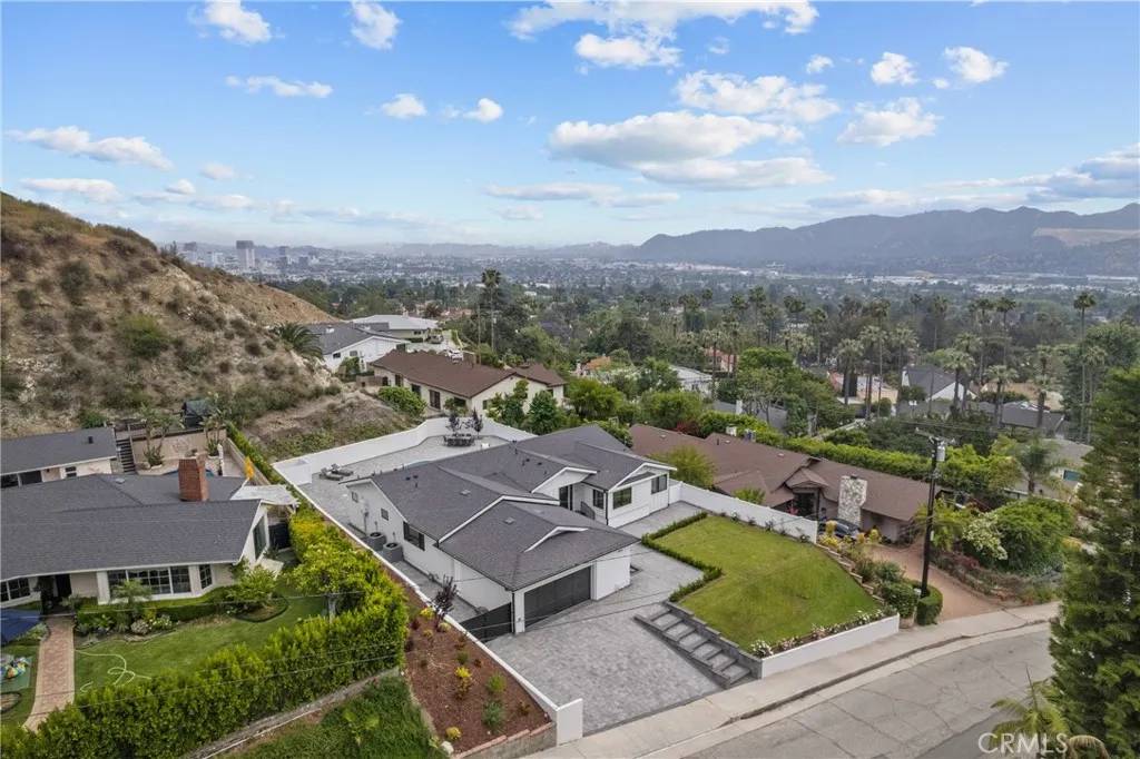 Glendale, CA 91202,1866 Idlewood Road