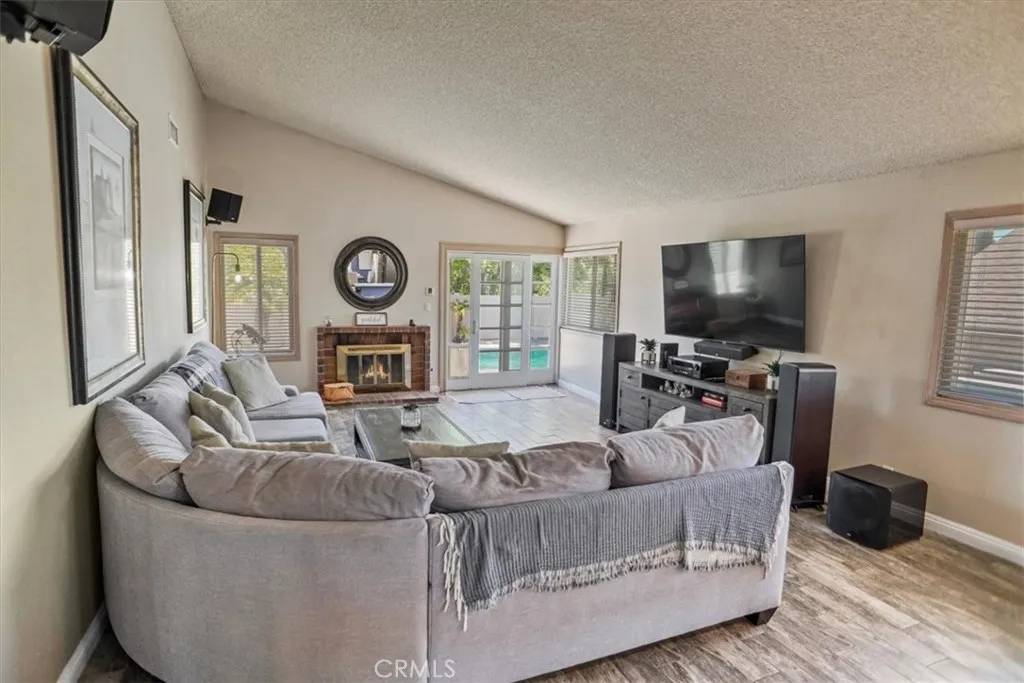 Valencia, CA 91354,27754 Laurel Creek Circle