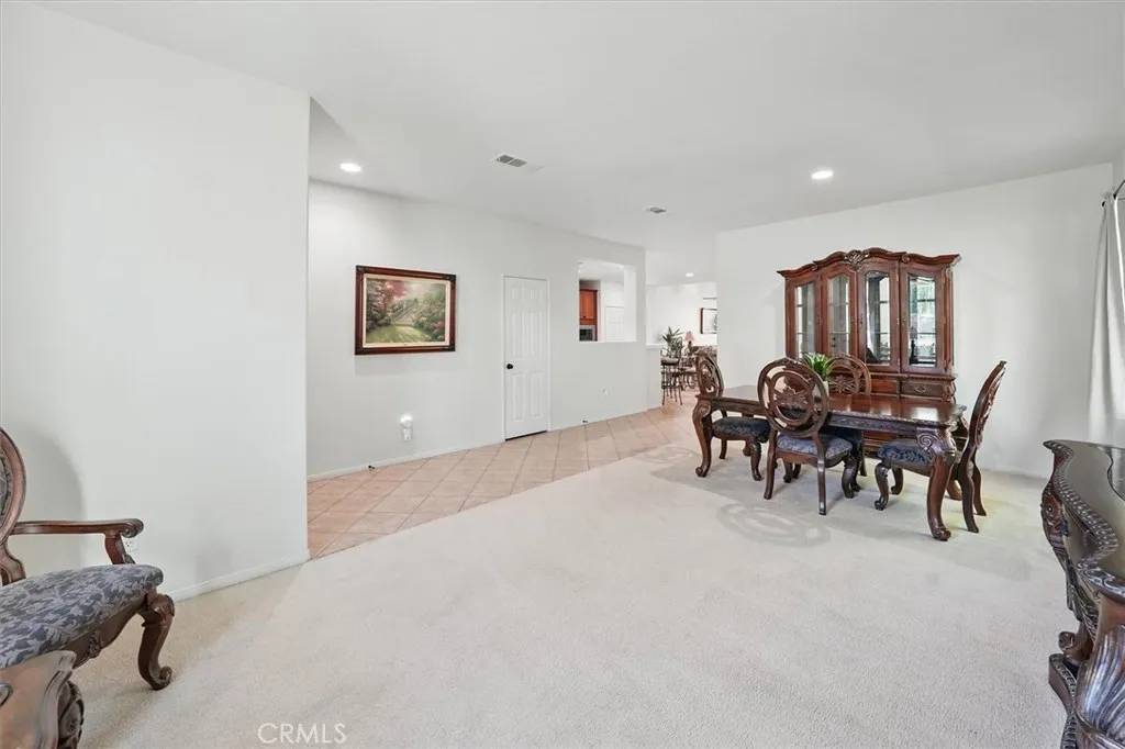 Castaic, CA 91384,29661 Cambridge Avenue