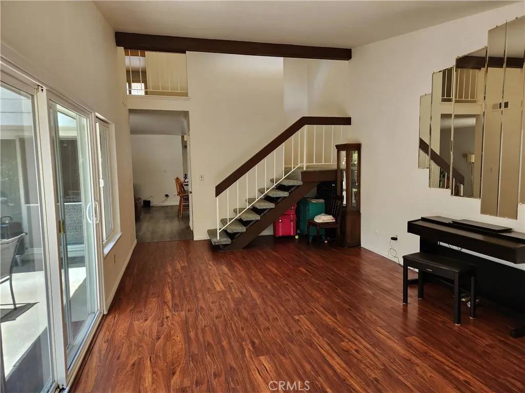 Chatsworth, CA 91311,10407 Larwin Avenue