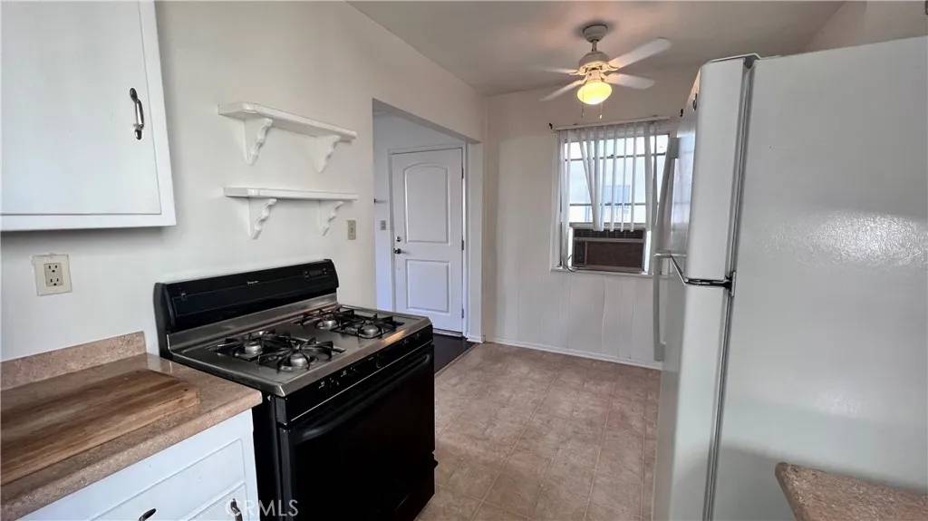 North Hollywood, CA 91601,11103 Cumpston Street #B