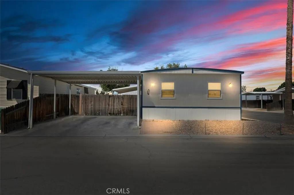 Bakersfield, CA 93314,14035 Rosedale #112
