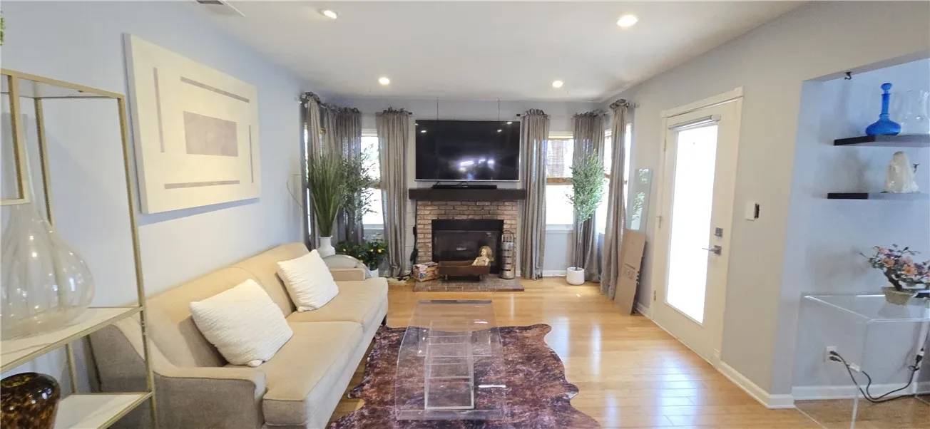 North Hollywood, CA 91605,11905 Elkwood Street