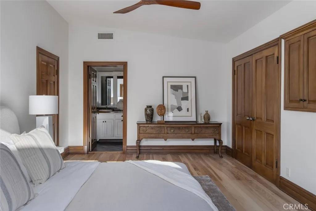 Venice, CA 90291,929 Lake Street