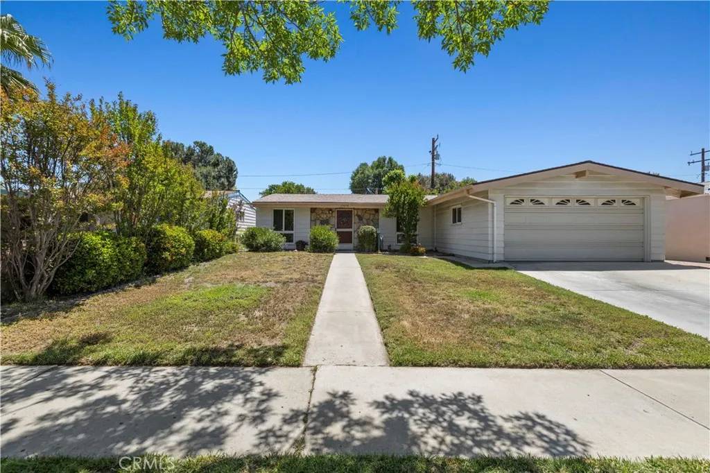 Canyon Country, CA 91351,19058 Stillmore Street