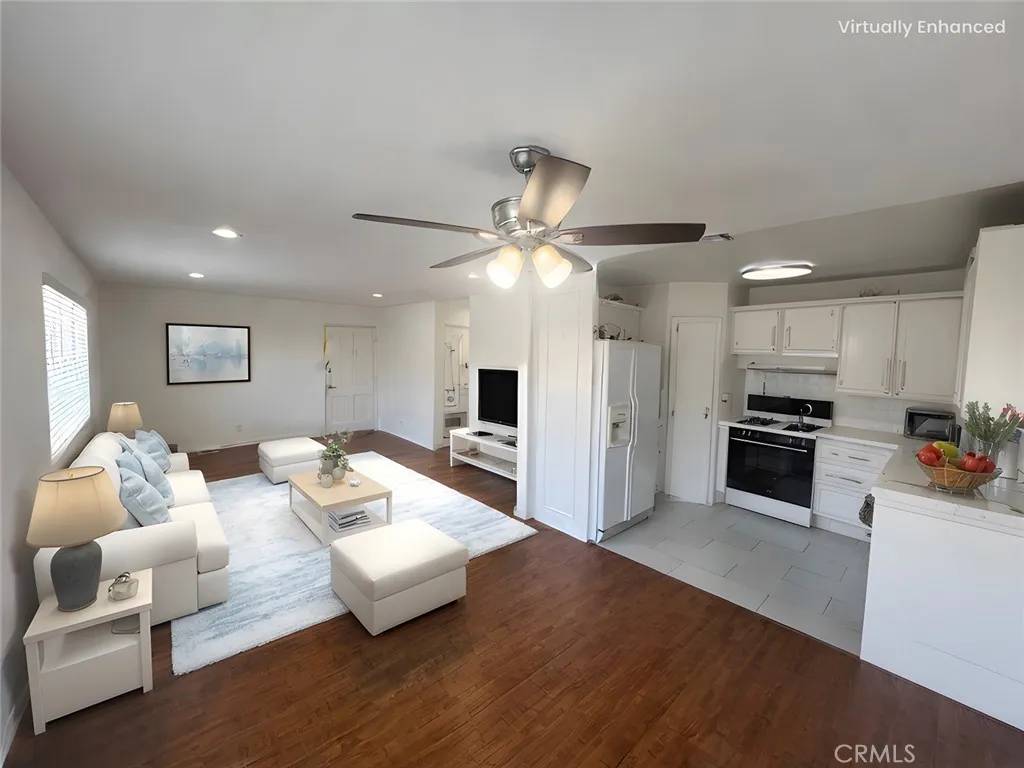 Tarzana, CA 91356,18619 Collins Street #F29