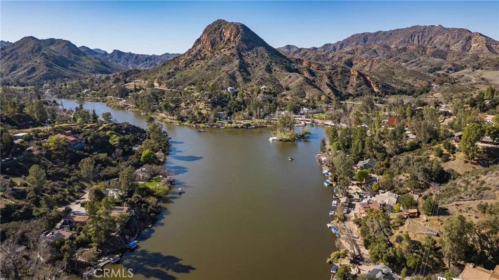 Agoura Hills, CA 91301,2106 Lakeshore Drive