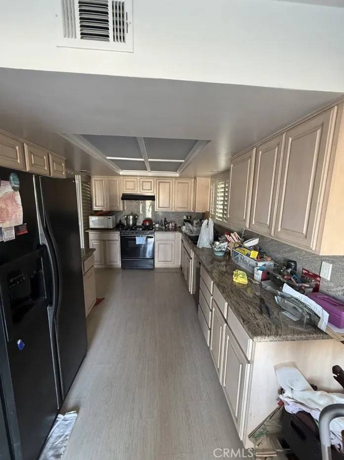 Ventura, CA 93001,3058 Seahorse Avenue