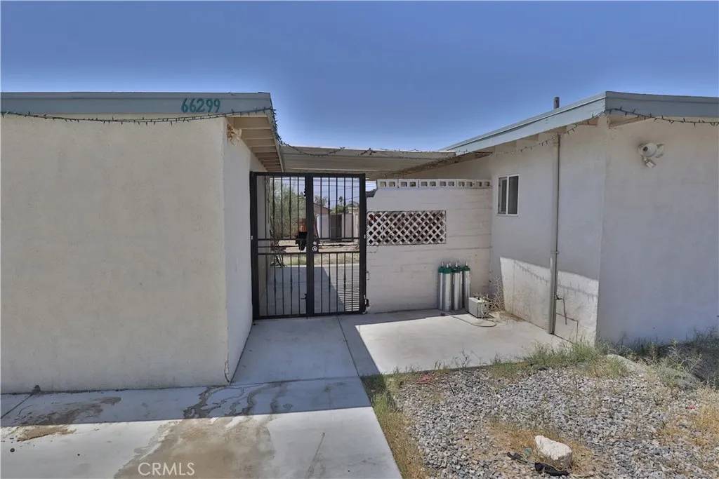 Desert Hot Springs, CA 92240,66299 7th Street