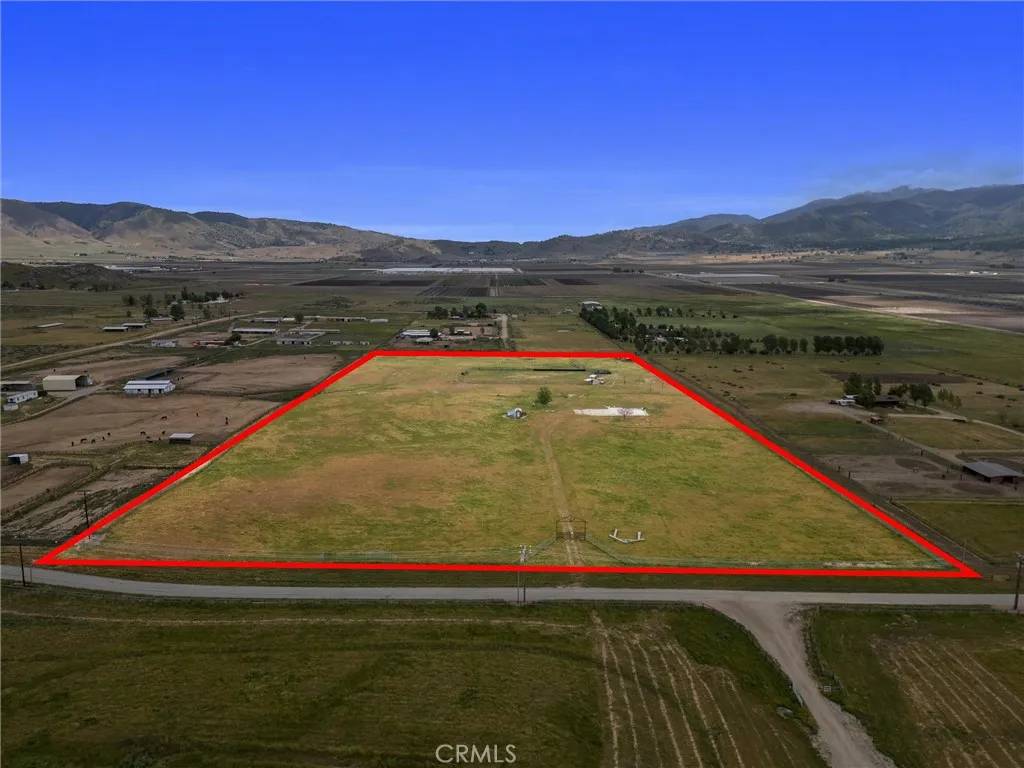 Tehachapi, CA 93561,20256 Sasia