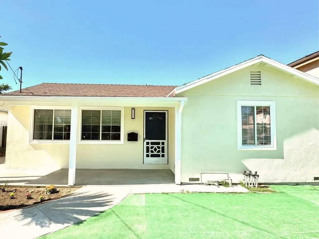 Van Nuys, CA 91401,13003 Calvert Street