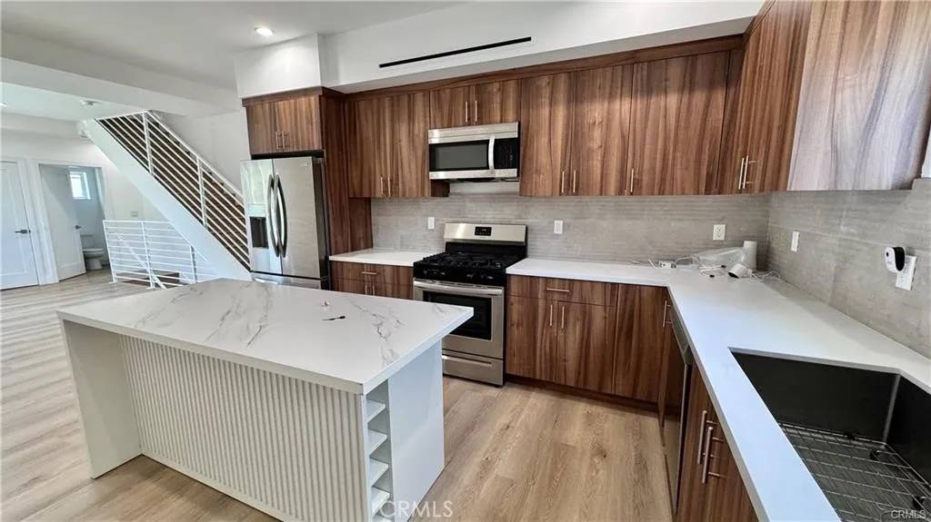 North Hollywood, CA 91601,5635 Klump