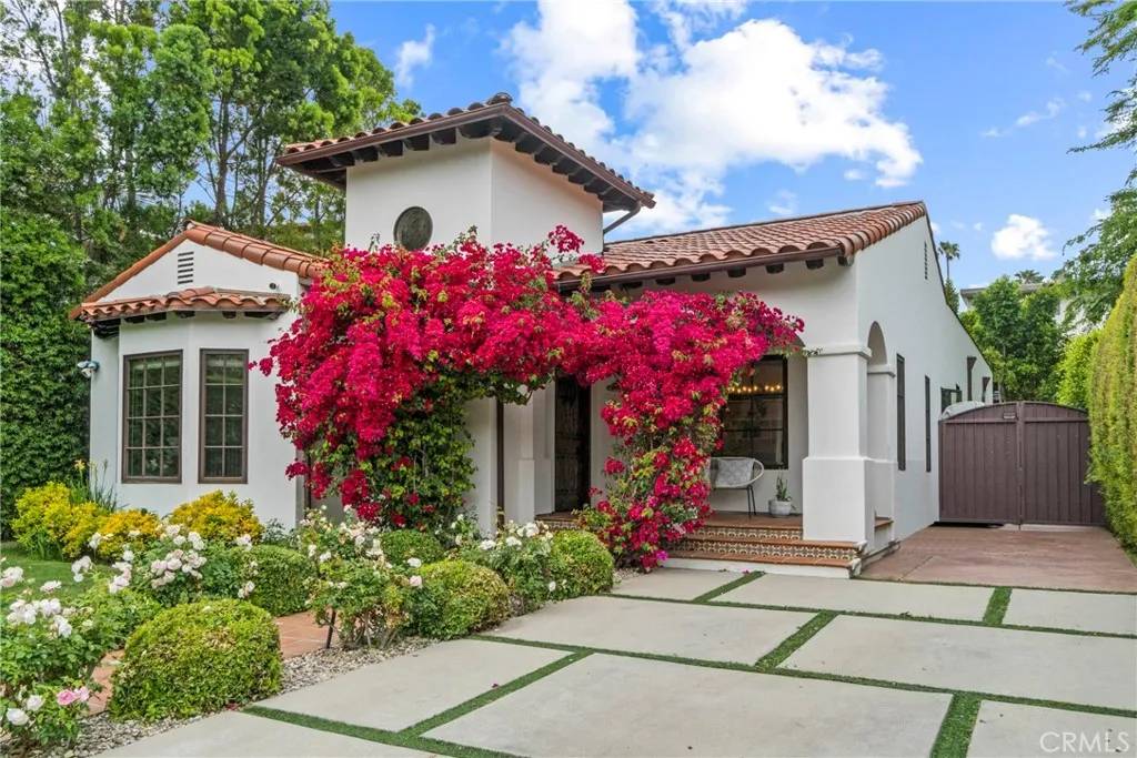 Sherman Oaks, CA 91423,13133 Bloomfield Street