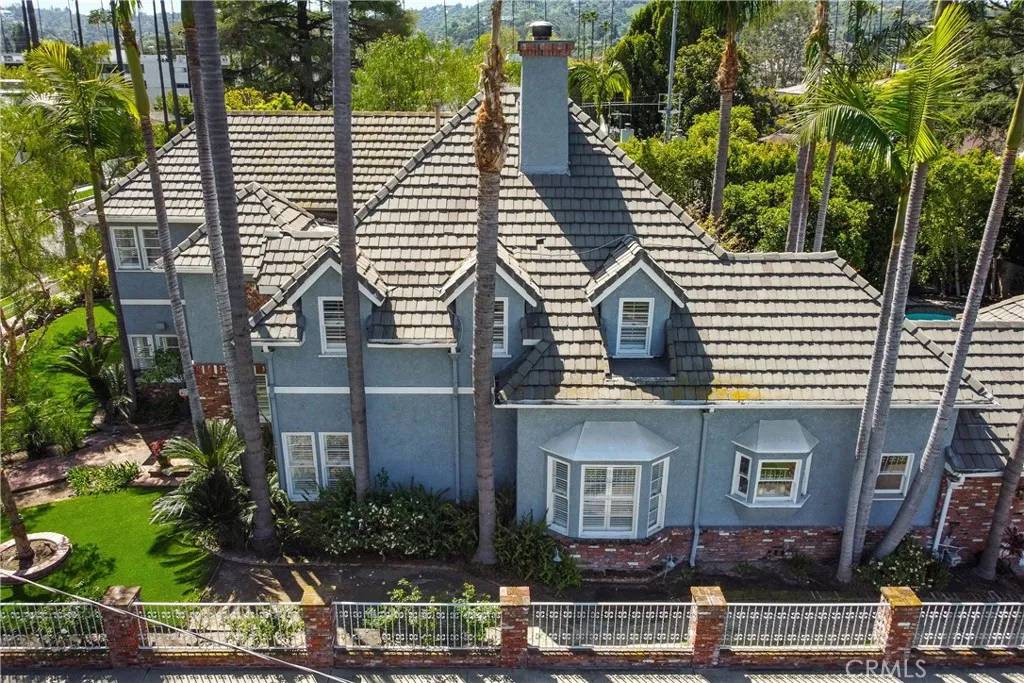 Sherman Oaks, CA 91423,4455 Atoll Avenue