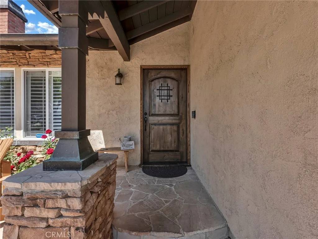Simi Valley, CA 93063,1761 Damon Street