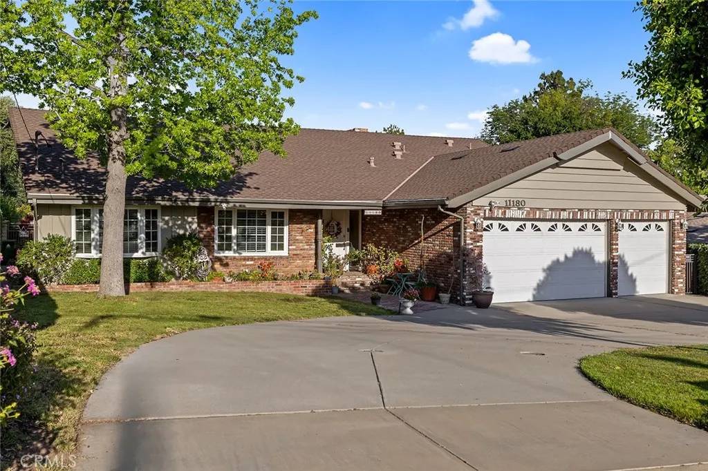Granada Hills, CA 91344,11180 Bertrand Avenue