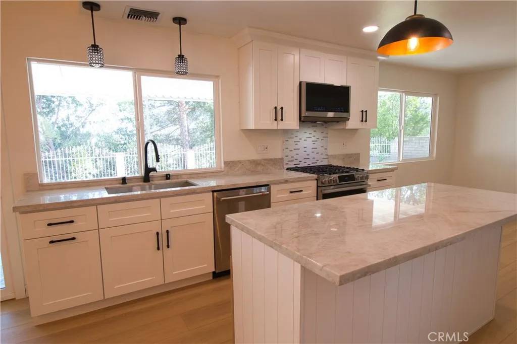 Agoura Hills, CA 91301,29264 Deep Shadow Drive