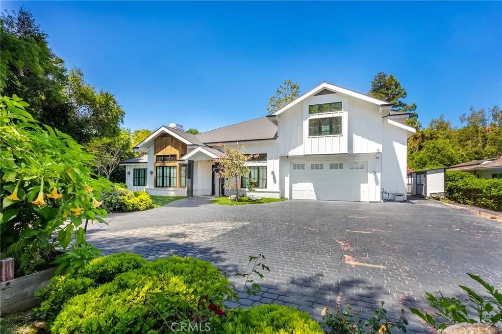 Tarzana, CA 91356,5225 Topeka Drive