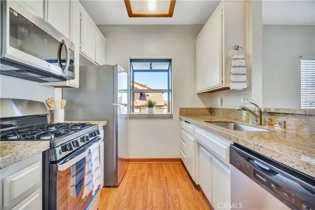 Thousand Oaks, CA 91362,62 Maegan Place #4