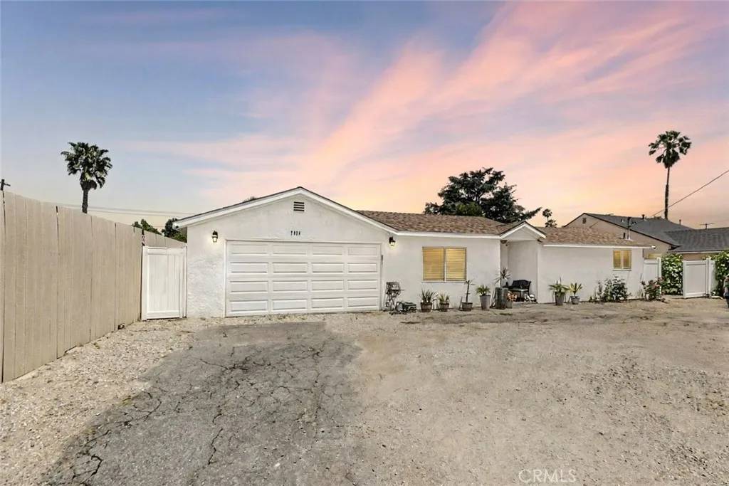 Van Nuys, CA 91405,7036 Ranchito Avenue