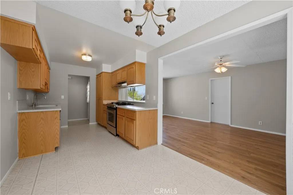 Newhall, CA 91321,26111 Abdale Street