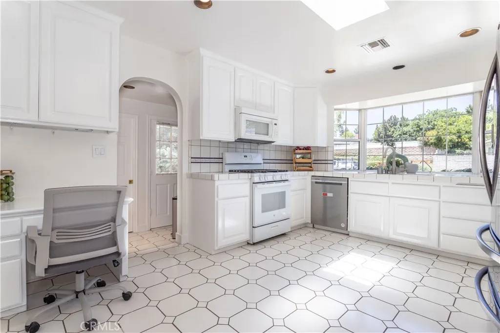 Porter Ranch, CA 91326,18248 Lahey Street