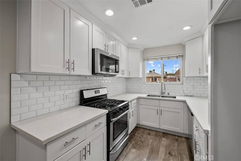 Arleta, CA 91331,13339 Bonanza Street