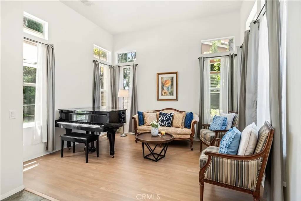 Valencia, CA 91355,26974 Colonial Lane