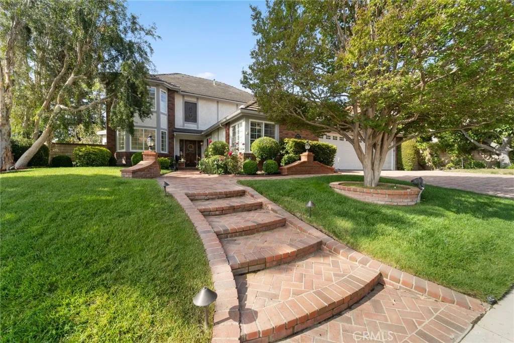 Agoura Hills, CA 91301,29628 Woodbrook Dr