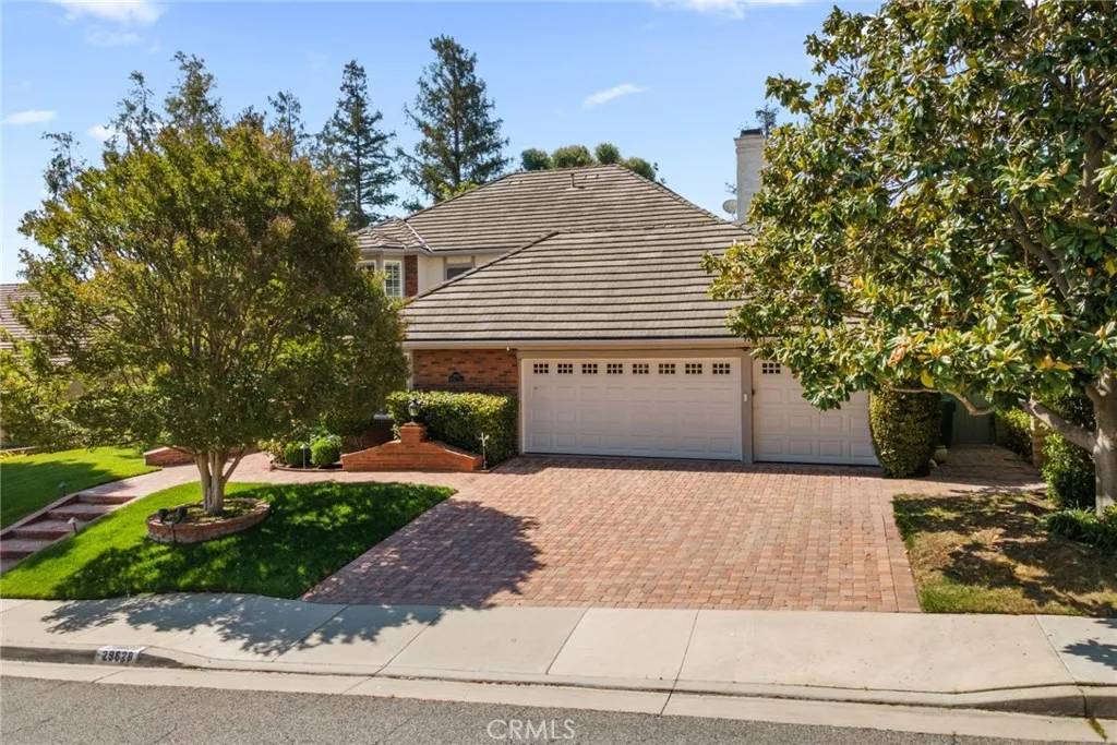 Agoura Hills, CA 91301,29628 Woodbrook Dr
