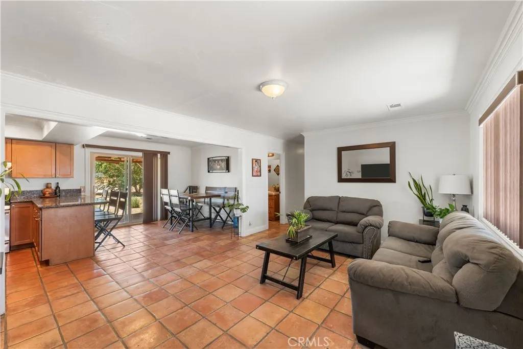 Littlerock, CA 93543,11138 E Avenue R2