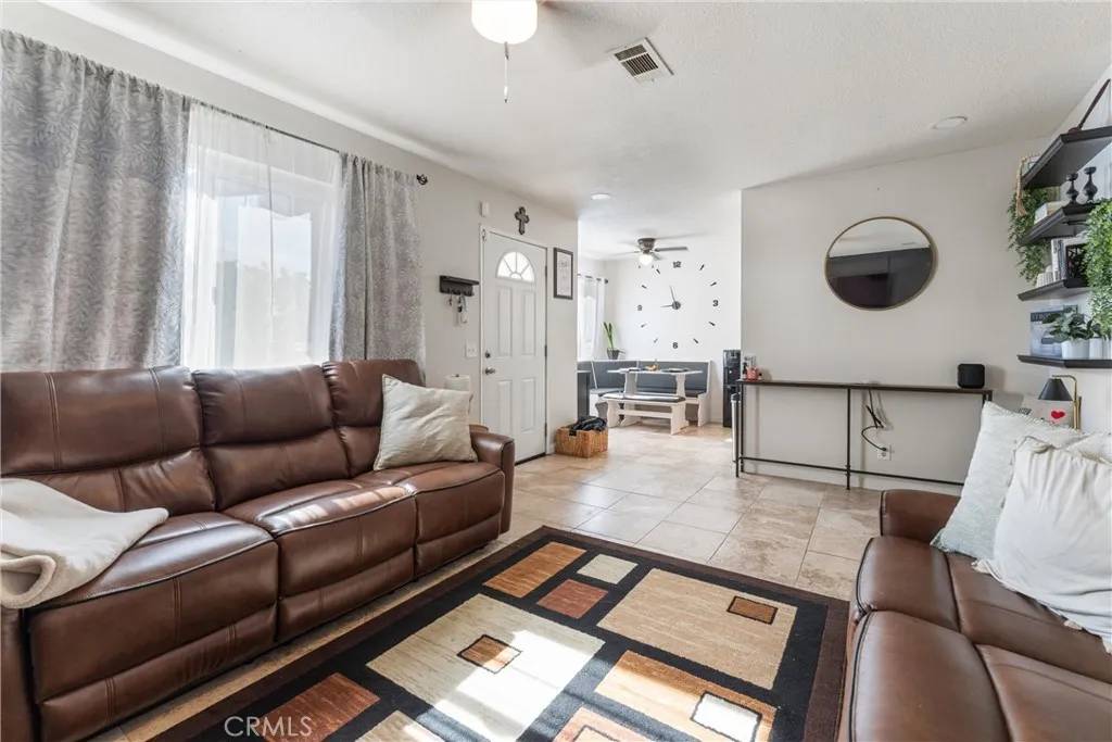 Lancaster, CA 93536,42045 Thornbush Avenue