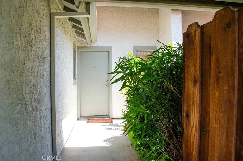 Canyon Country, CA 91387,28948 Marilyn Drive