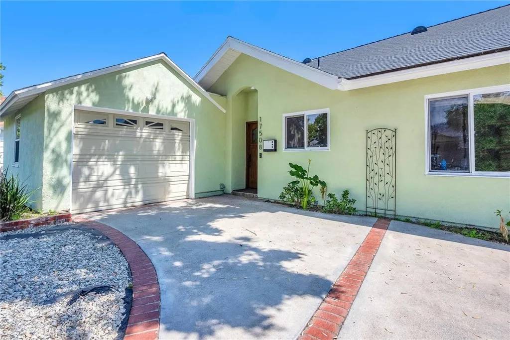 Northridge, CA 91325,17508 Strathern Street