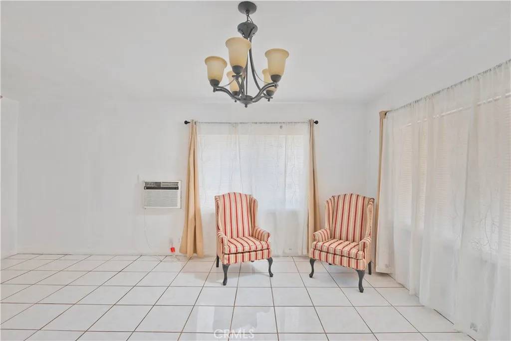San Fernando, CA 91340,14127 Daubert Street
