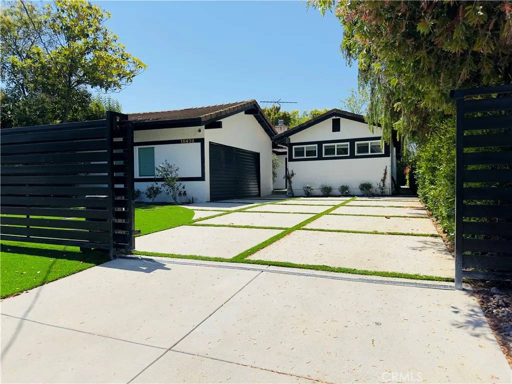 Tarzana, CA 91356,18432 Linnet Street
