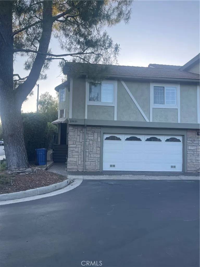 Agoura Hills, CA 91301,29631 Canwood Street