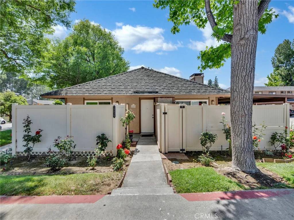 Agoura Hills, CA 91301,28839 Conejo View Drive