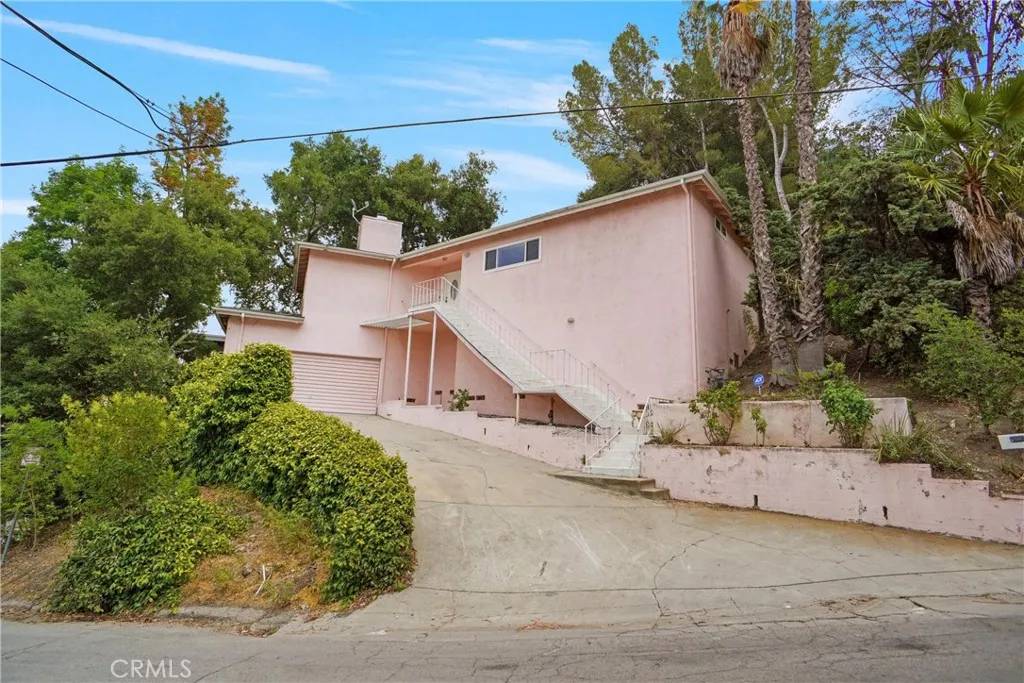 Studio City, CA 91604,4182 Sunswept Drive