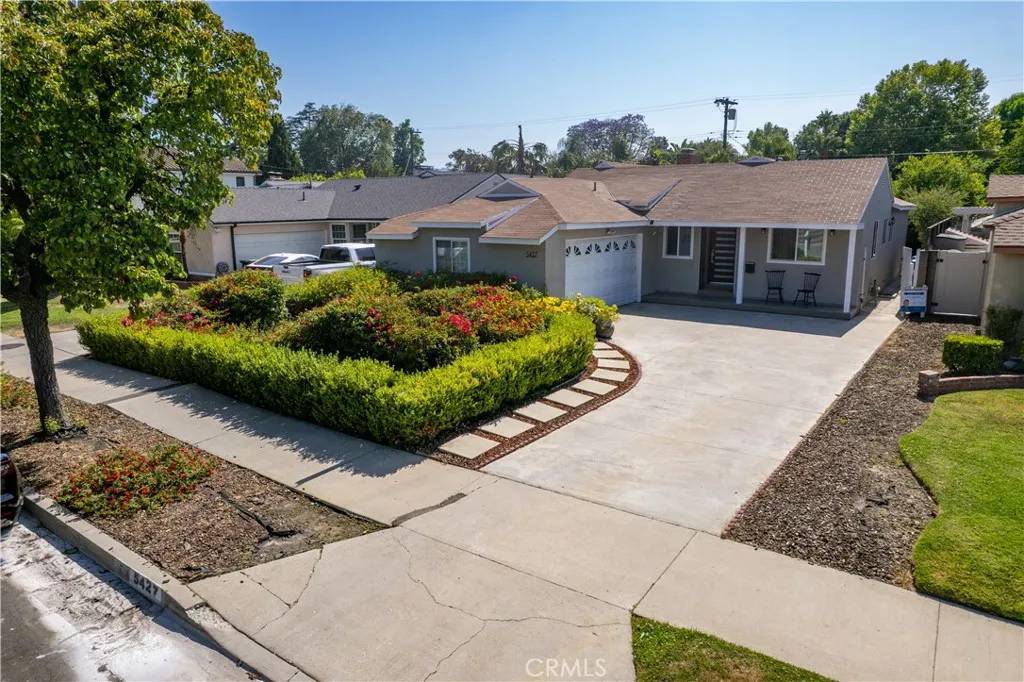Sherman Oaks, CA 91411,5427 Noble Avenue
