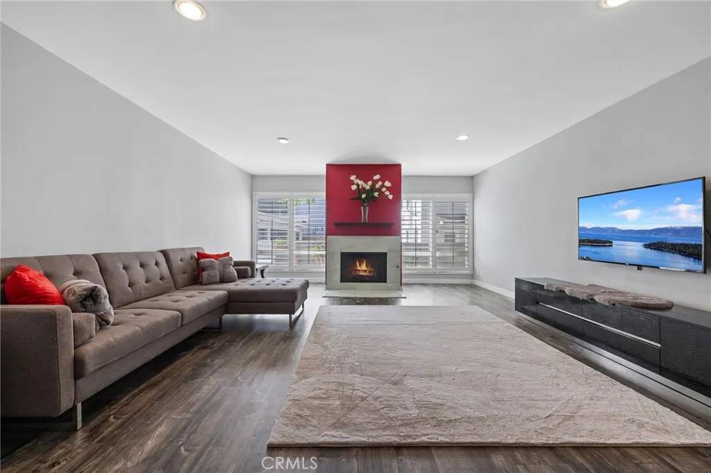 Sherman Oaks, CA 91403,14506 Benefit Street #103