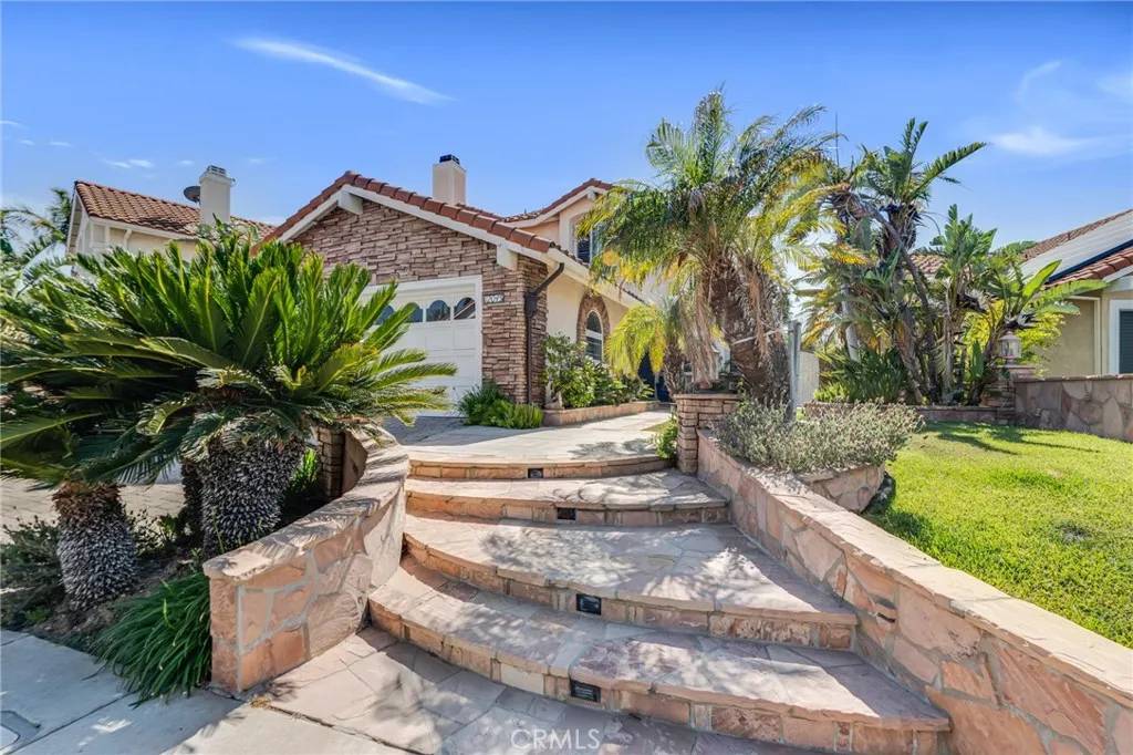 Porter Ranch, CA 91326,12045 Falcon Crest Way