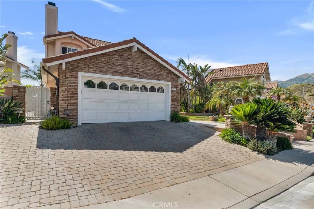 Porter Ranch, CA 91326,12045 Falcon Crest Way