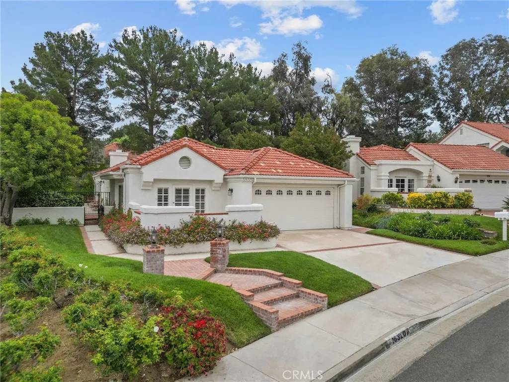 Valencia, CA 91355,26320 Ivrea Place