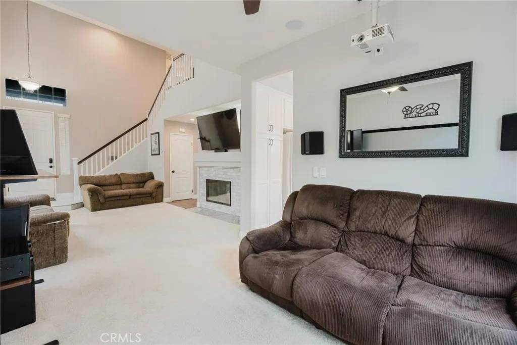 Saugus, CA 91350,20019 Franks Way